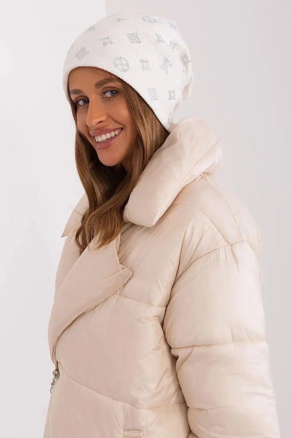 Women's Winter Beanie – Warm Cashmere Blend with Rhinestone Detail  Adomoo