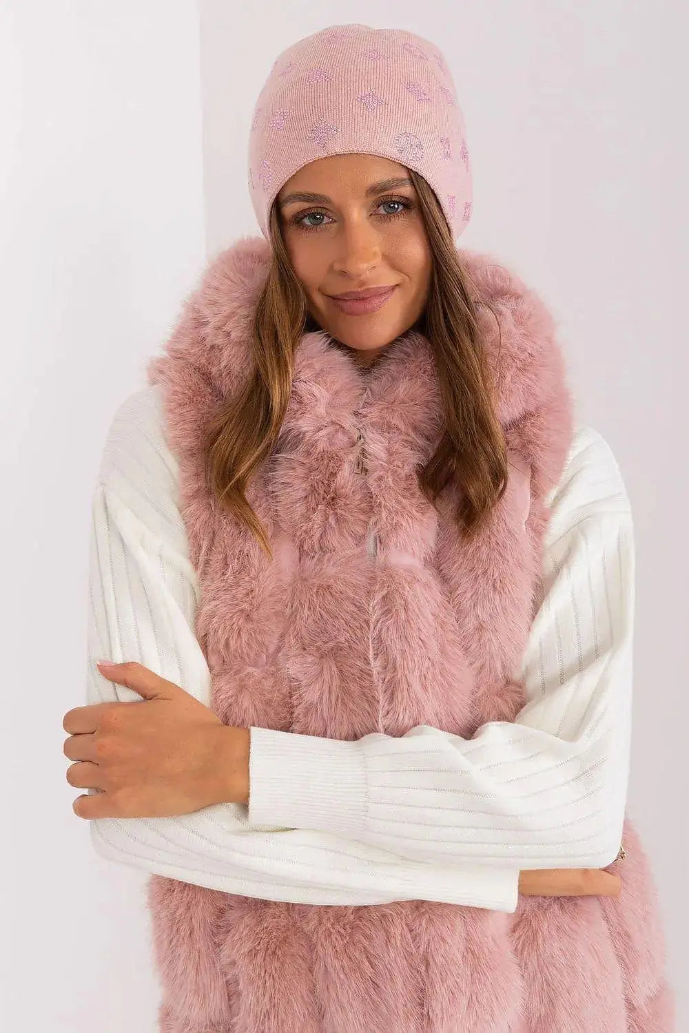 Women's Winter Beanie – Warm Cashmere Blend with Rhinestone Detail  Adomoo