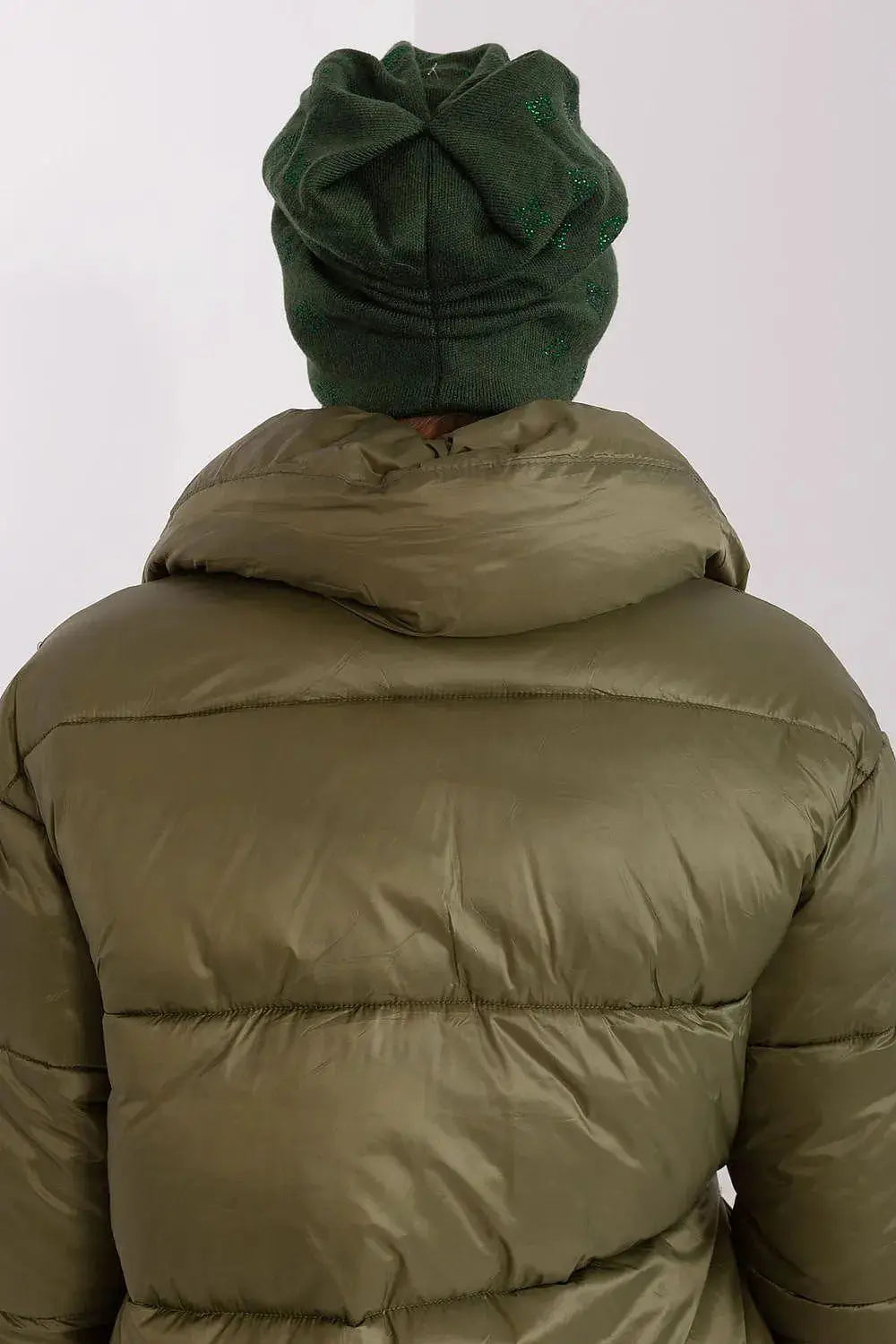 Women's Winter Beanie – Warm Cashmere Blend with Rhinestone Detail  Adomoo