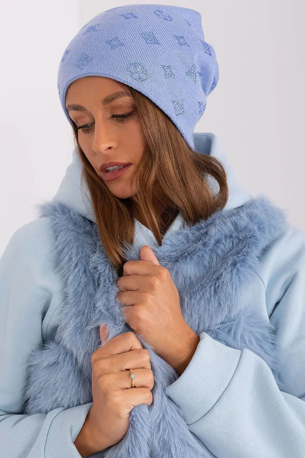 Women's Winter Beanie – Warm Cashmere Blend with Rhinestone Detail  Adomoo