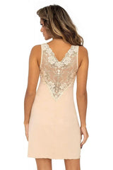 Donna smooth, flowing viscose nightgown  Adomoo