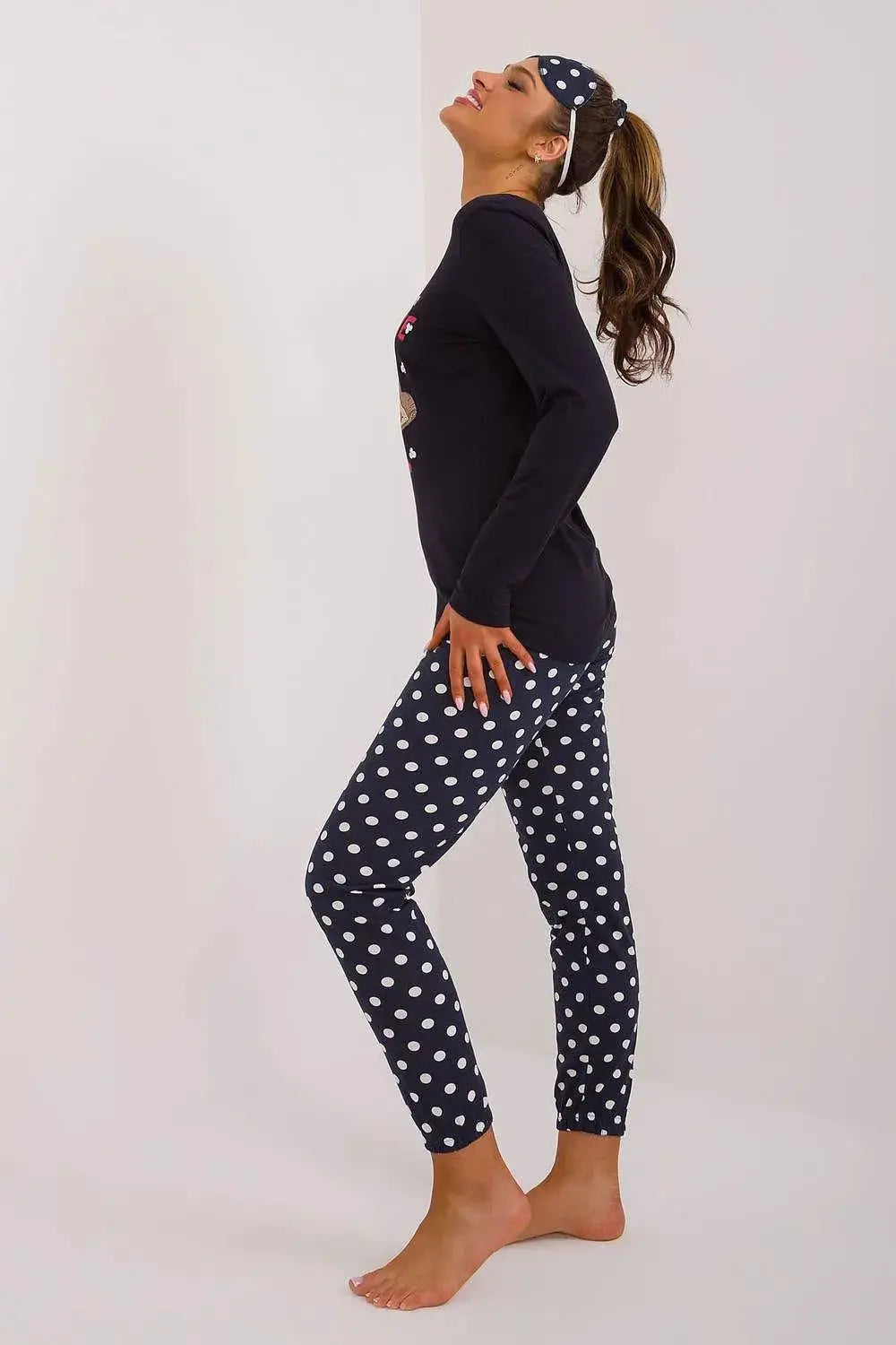 Factory Price blouse, pants, blindfold and hair elastic womens pajamas  Adomoo