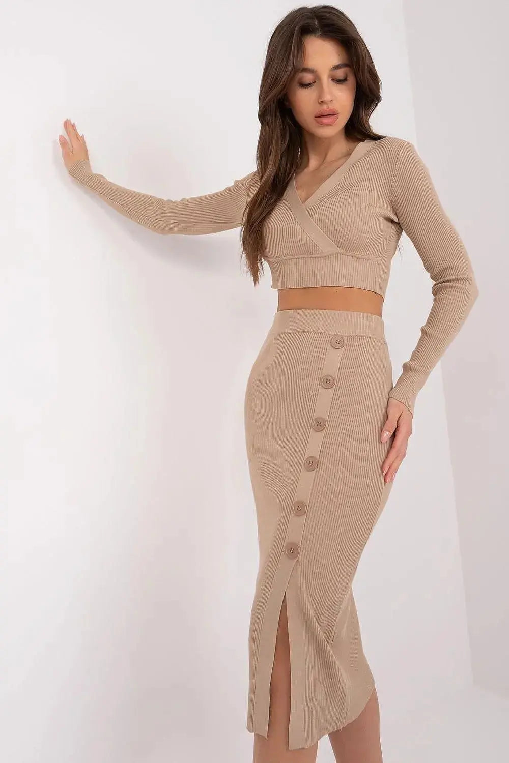 Factory Price long-sleeved sweater and midi skirt  Adomoo