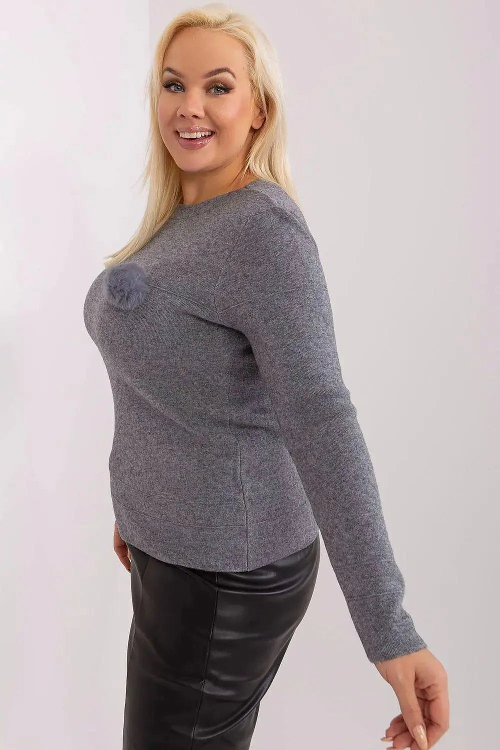 Factory Price skin-friendly viscose womens sweater  Adomoo
