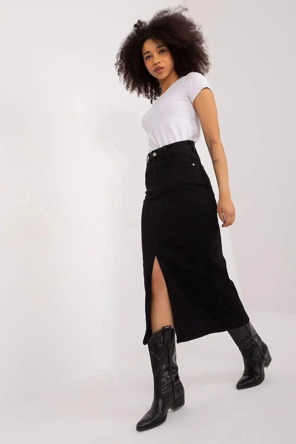 Factory Price subtle style skirt  Adomoo