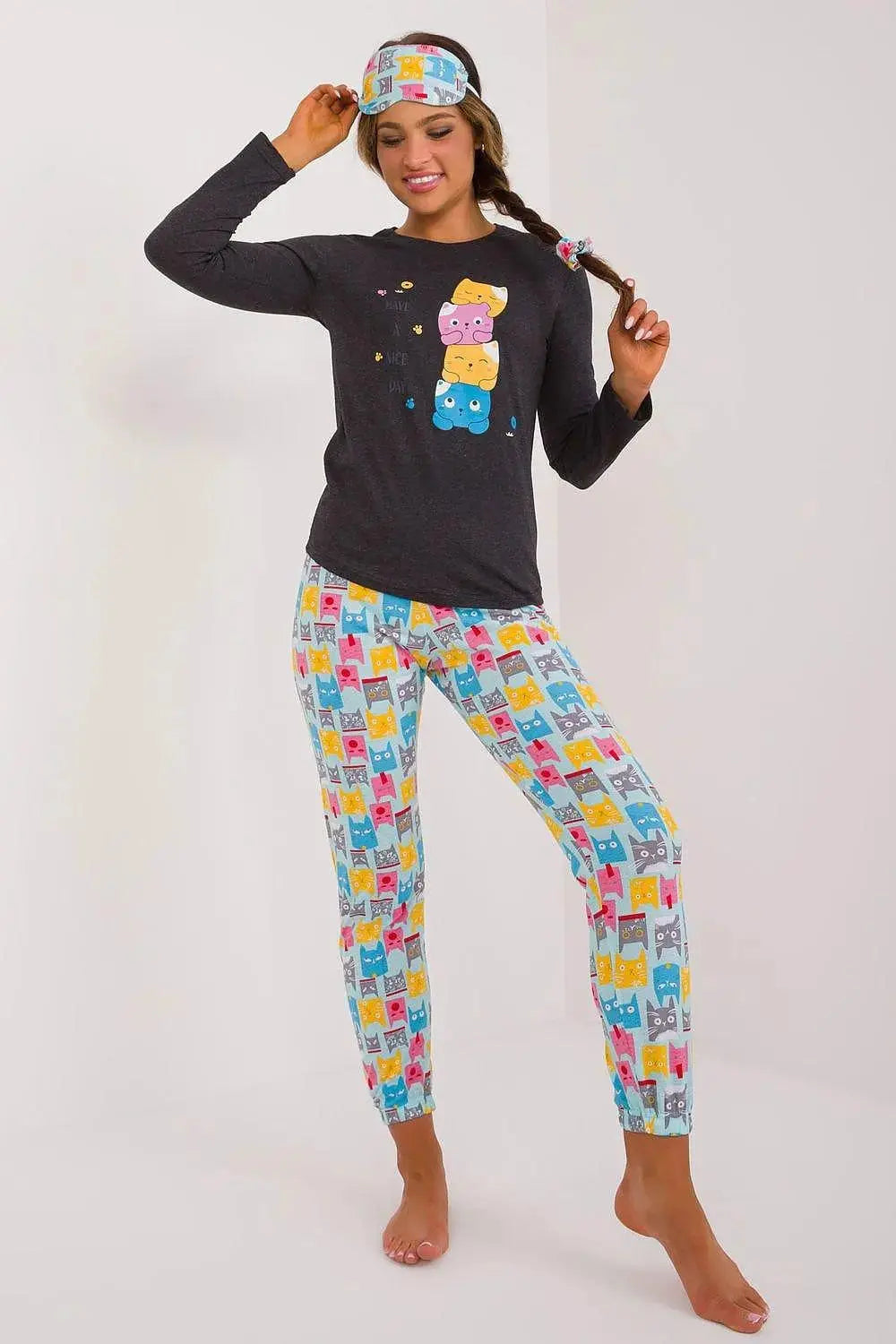 Factory blouse, pants, blindfold and hair elastic women's pajamas  Adomoo