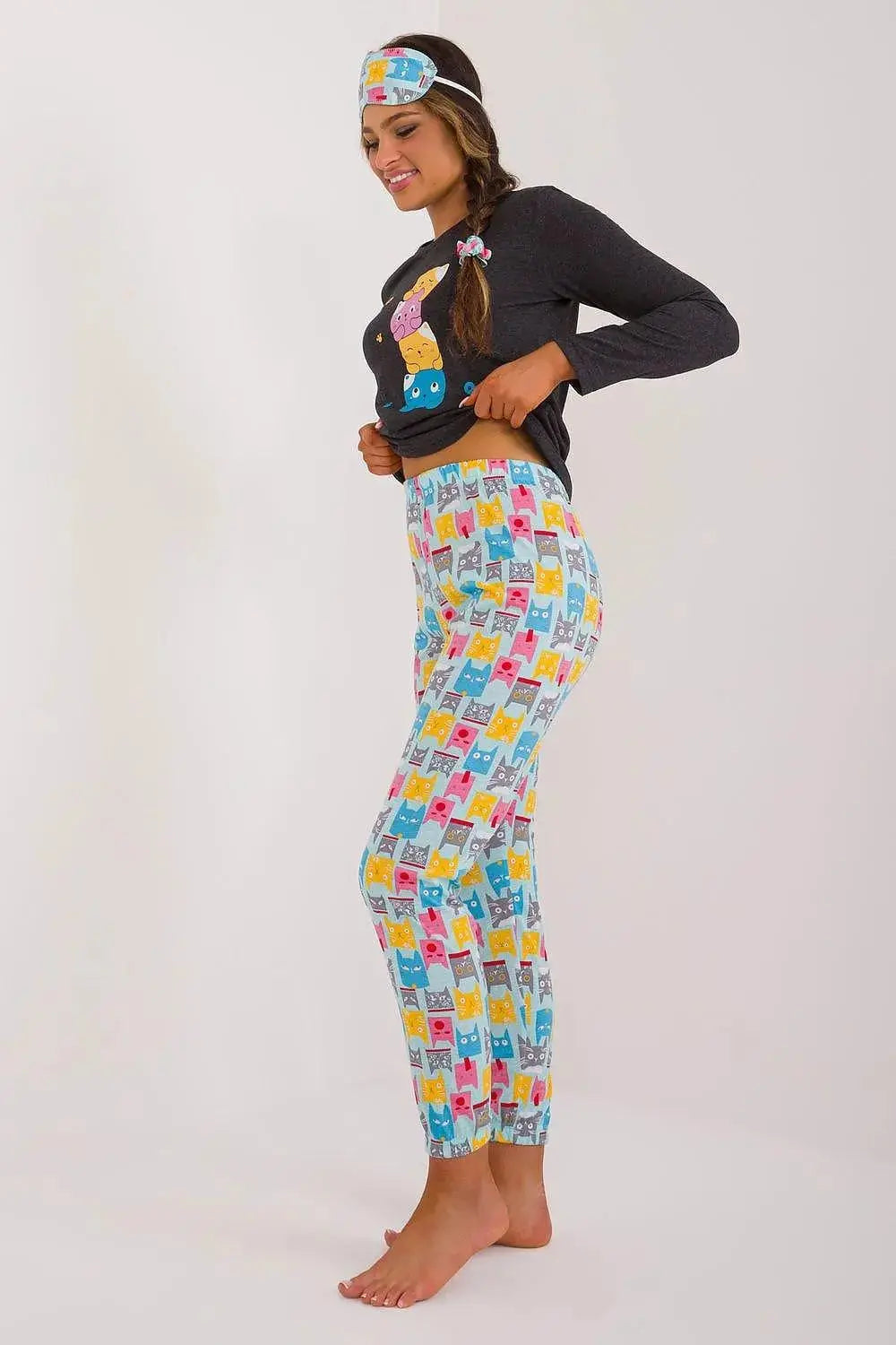 Factory blouse, pants, blindfold and hair elastic women's pajamas  Adomoo