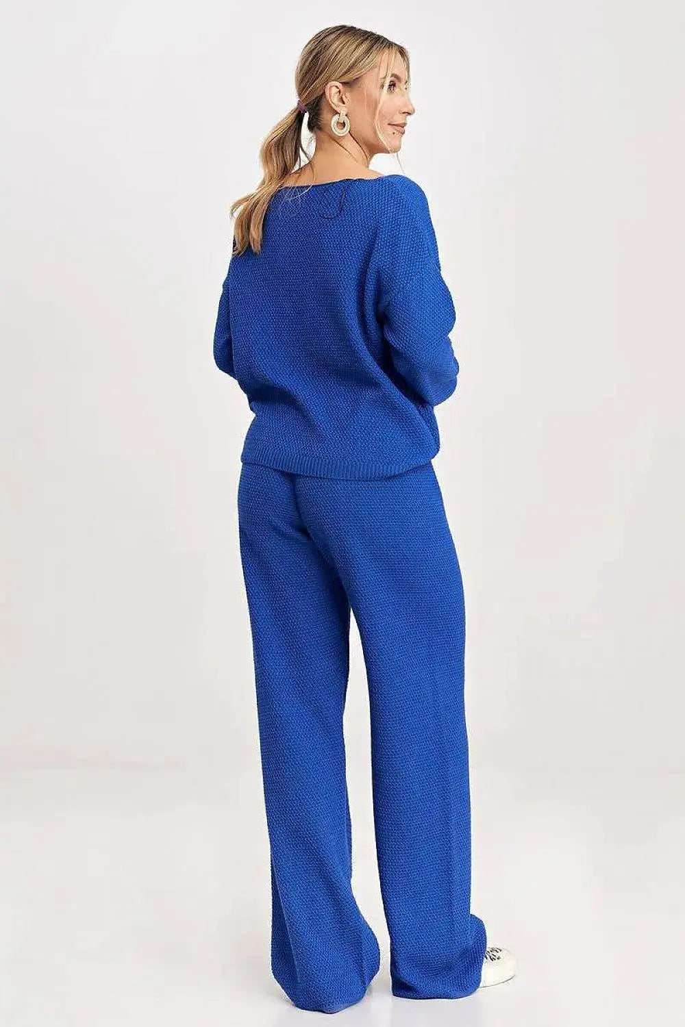 Figl long sleeves blouse and loose pants  Adomoo