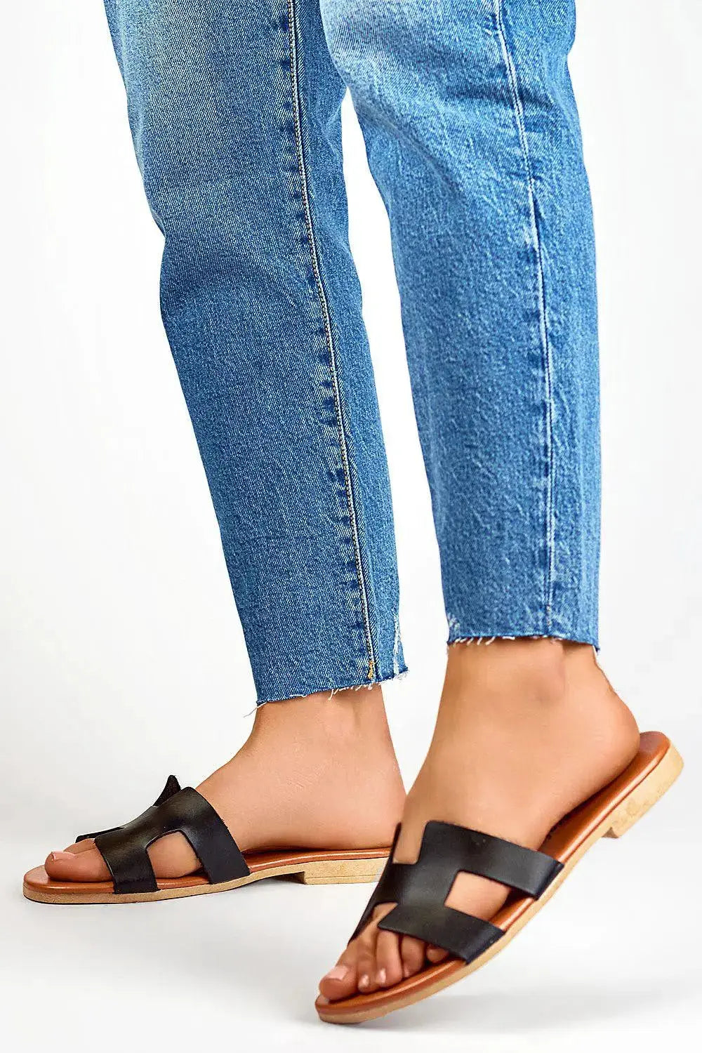 Flip-flops model 197974 PRIMO  Adomoo