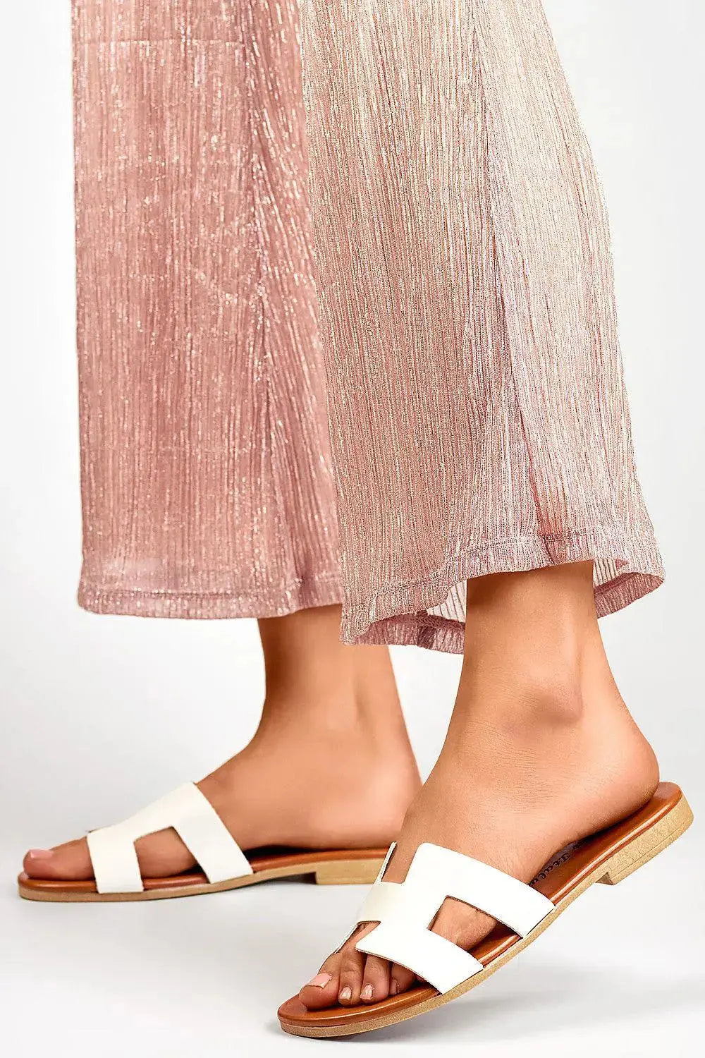 Flip-flops model 197974 PRIMO  Adomoo