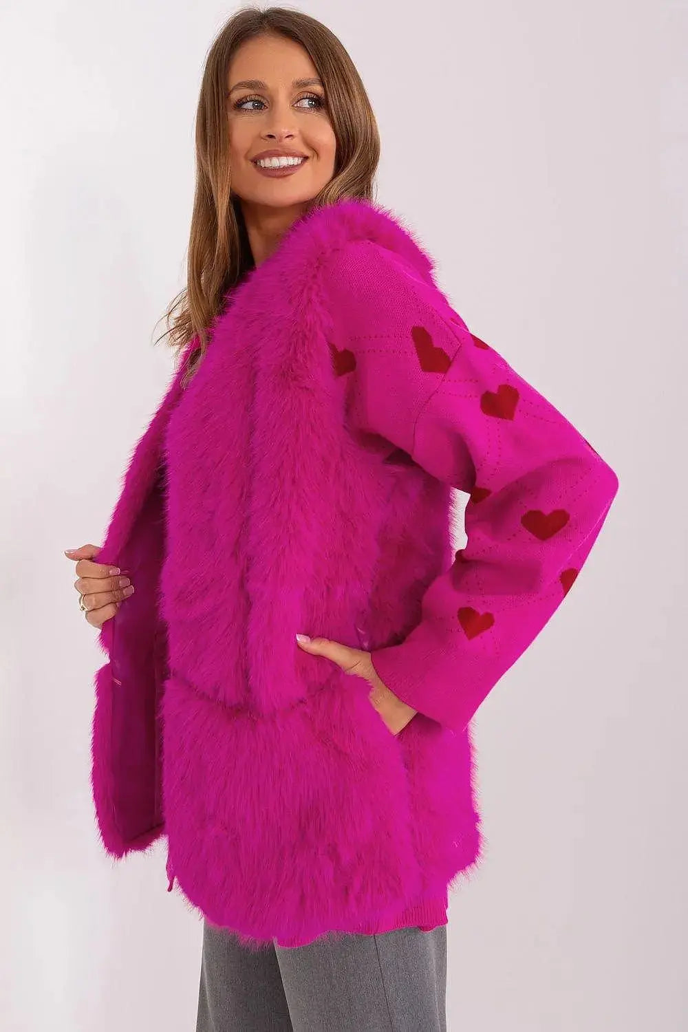 Gilet model AT fur vest  Adomoo