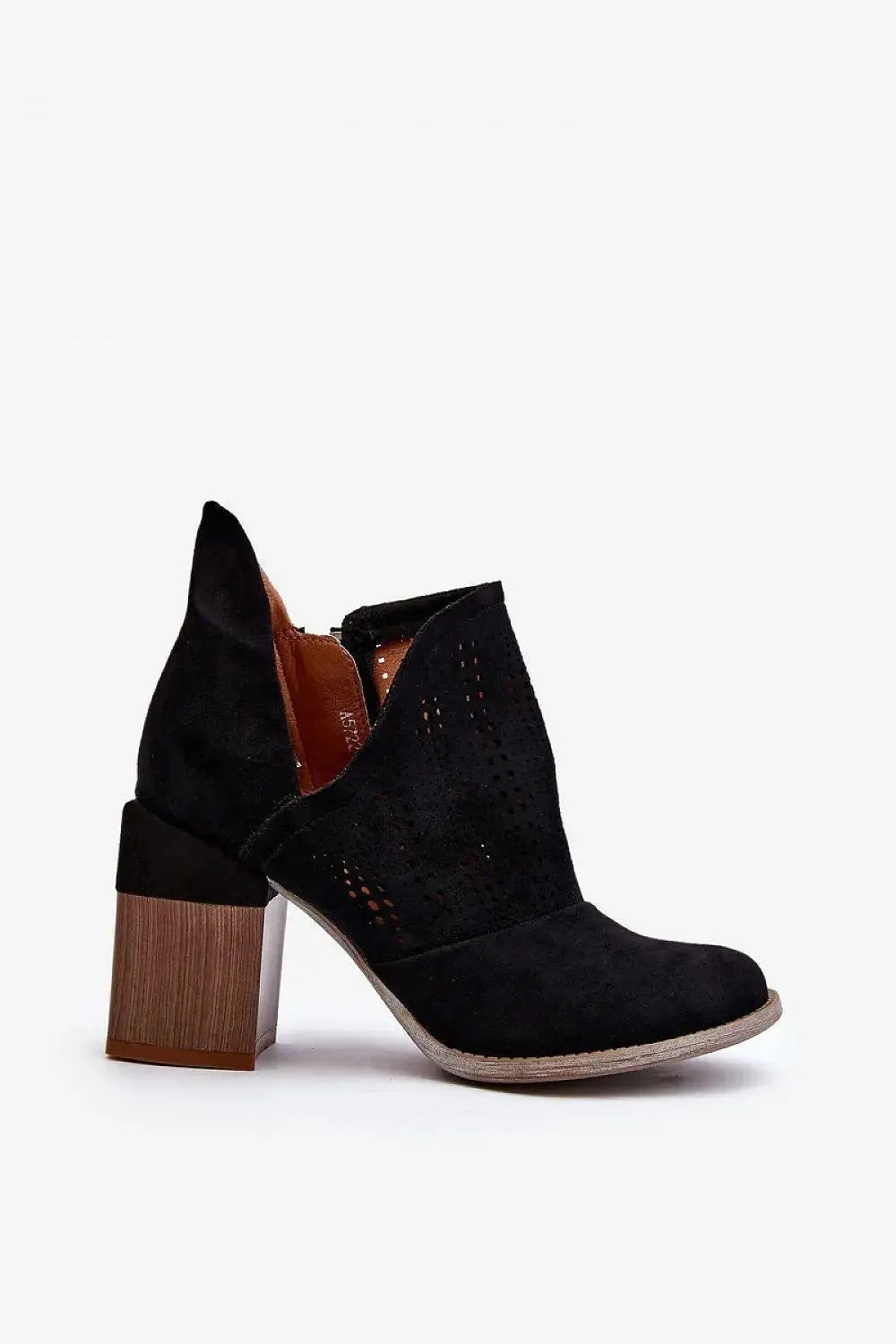 Step in style Women's boots made of eco-suede  Adomoo