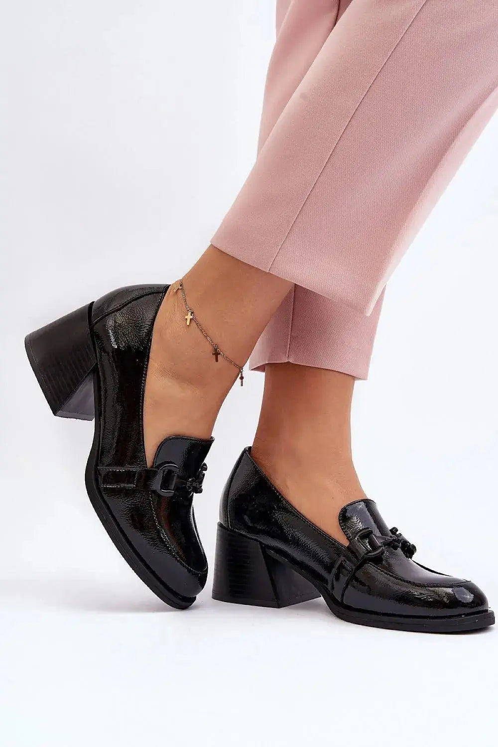 Heeled low shoes model 192916 Step in style  Adomoo