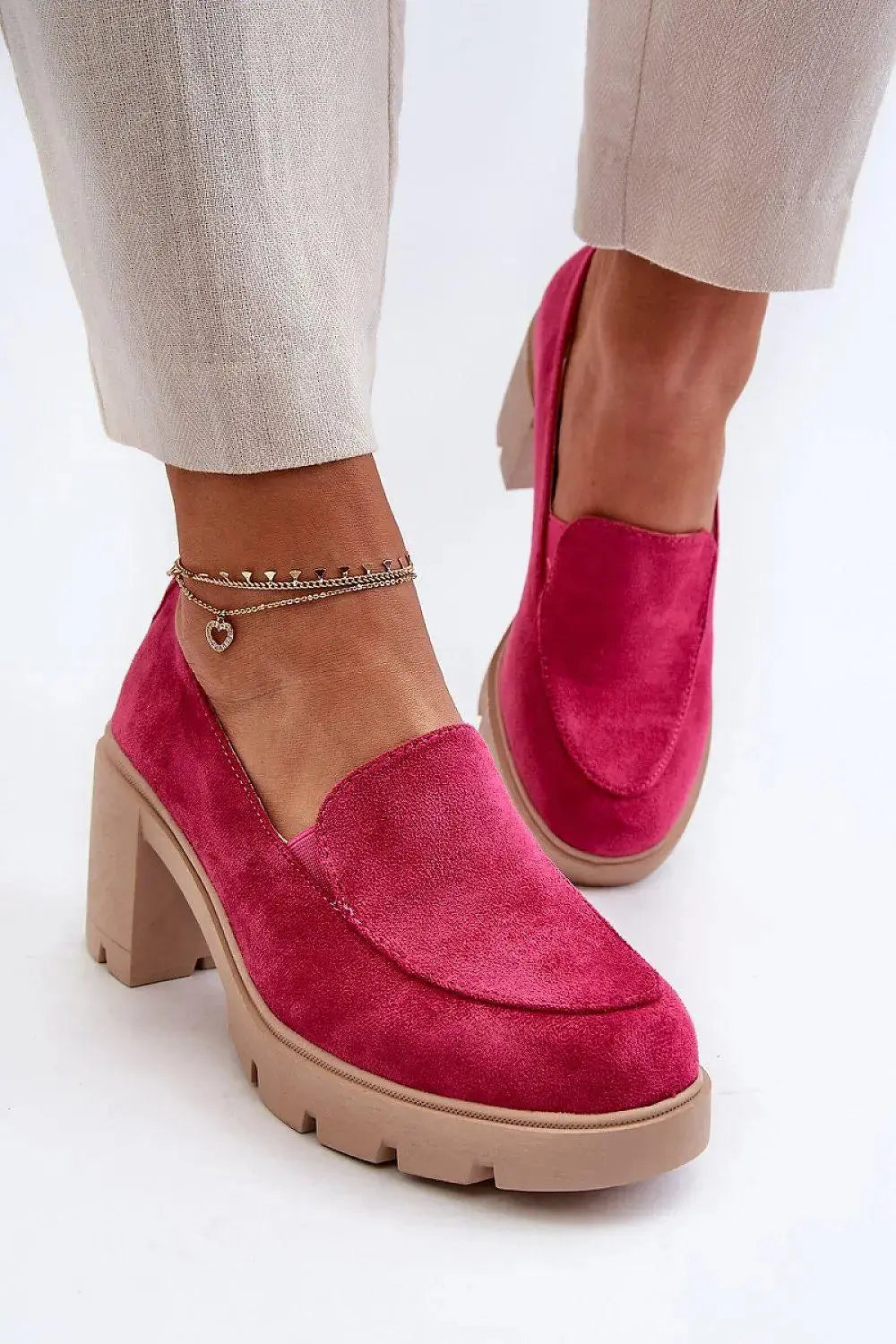 Step in style Heeled low shoes  Adomoo