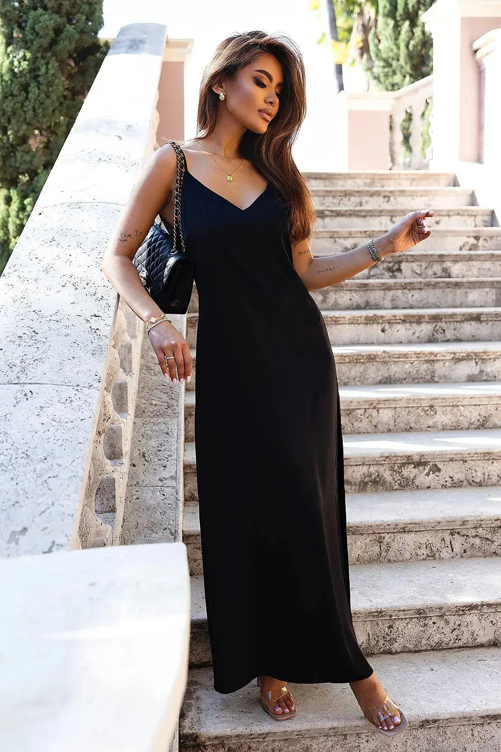 IVON heavenly, long lingerie-style dress made of high-quality flowing satin fabric without lining.  Adomoo