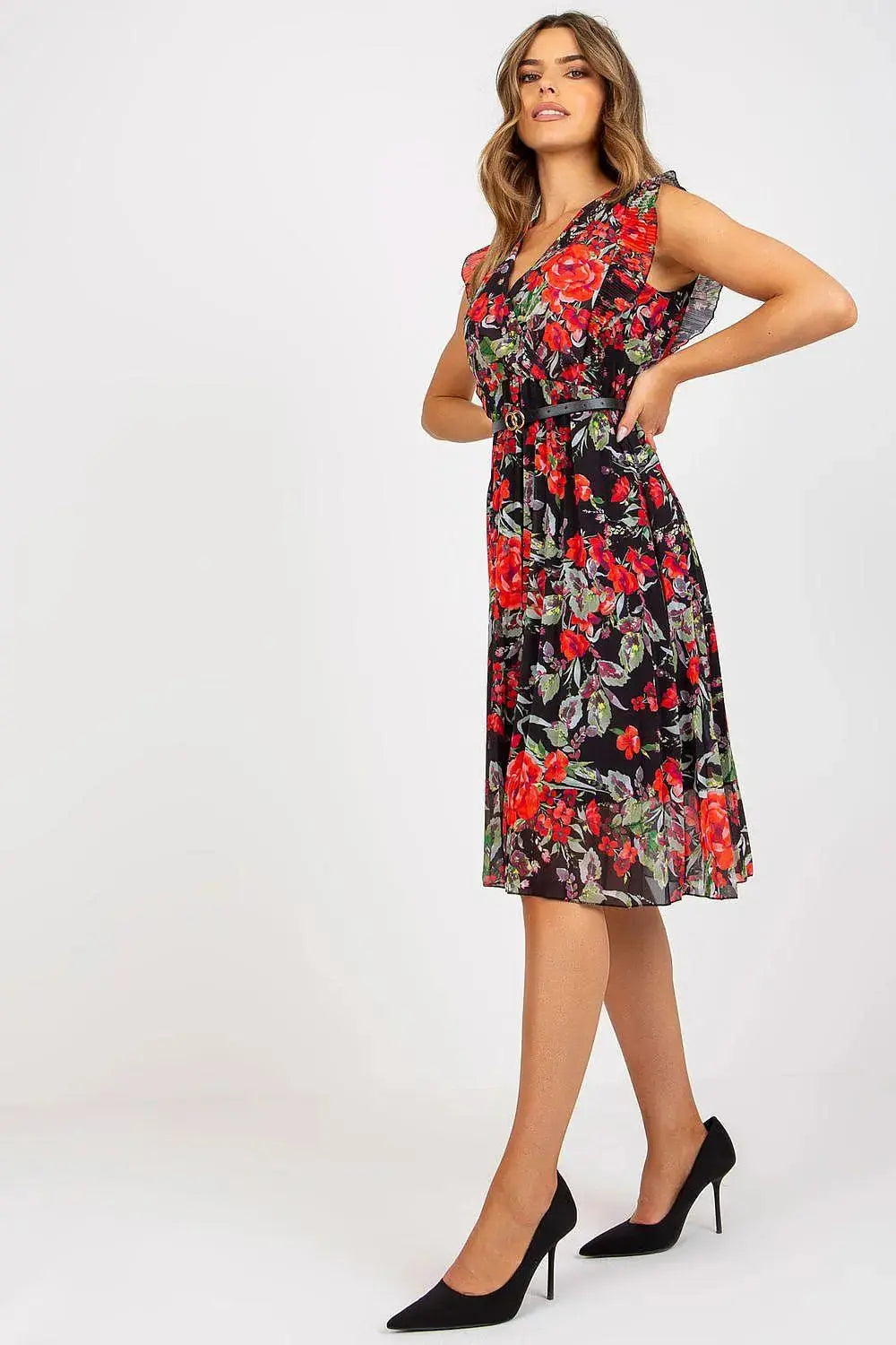 Italy Moda Pleated summer dress for many occasions, with short ruffle sleeves.  Adomoo