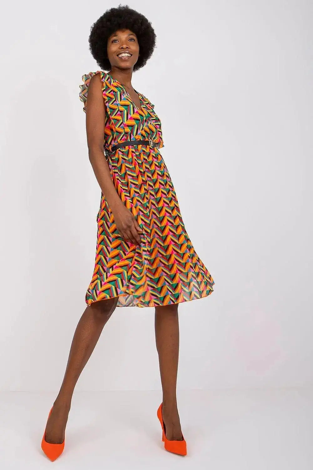 Italy Moda Pleated summer dress for many occasions, with short ruffle sleeves.  Adomoo