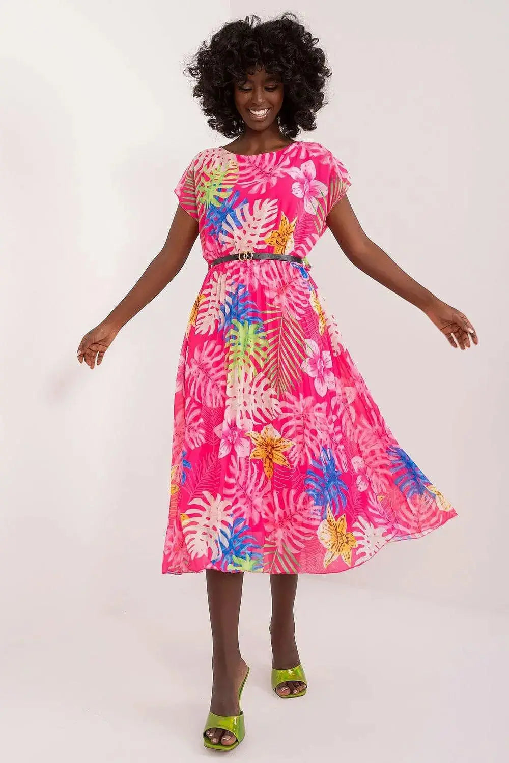 Italy Moda summer dress with short sleeves, round neckline, flared bottom  Adomoo