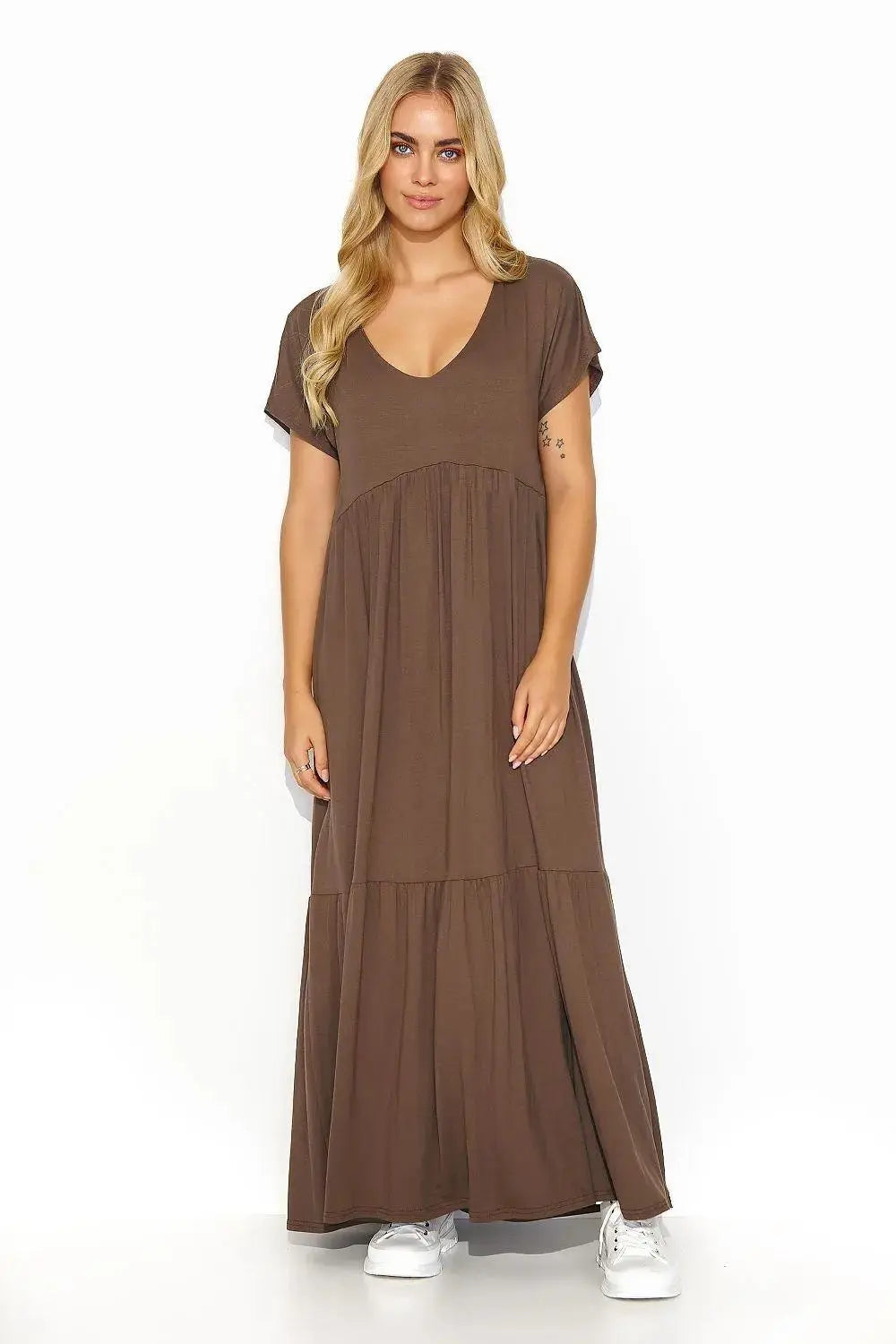 Makadamia airy, casual and fashionable maxi dress  Adomoo
