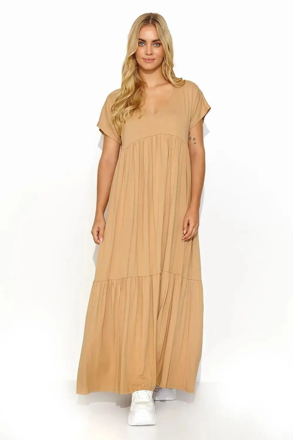 Makadamia airy, casual and fashionable maxi dress  Adomoo