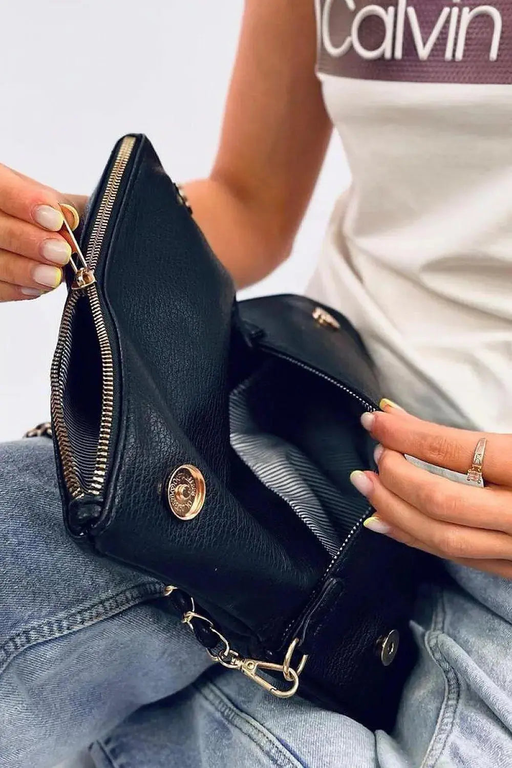 Messenger bag model 195569 Inello  Adomoo