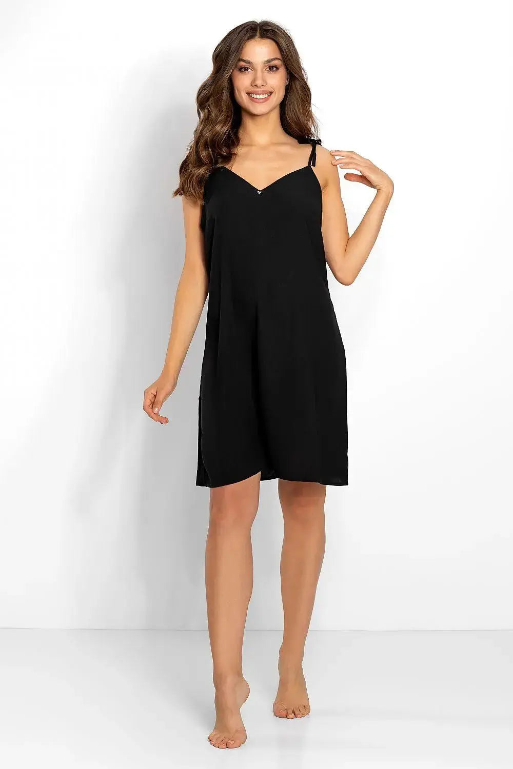 Momenti Per Me tied straps, pointed neckline nightgown  Adomoo