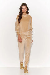 Numinou comfort and elegance long-sleeved sweatshirt  Adomoo