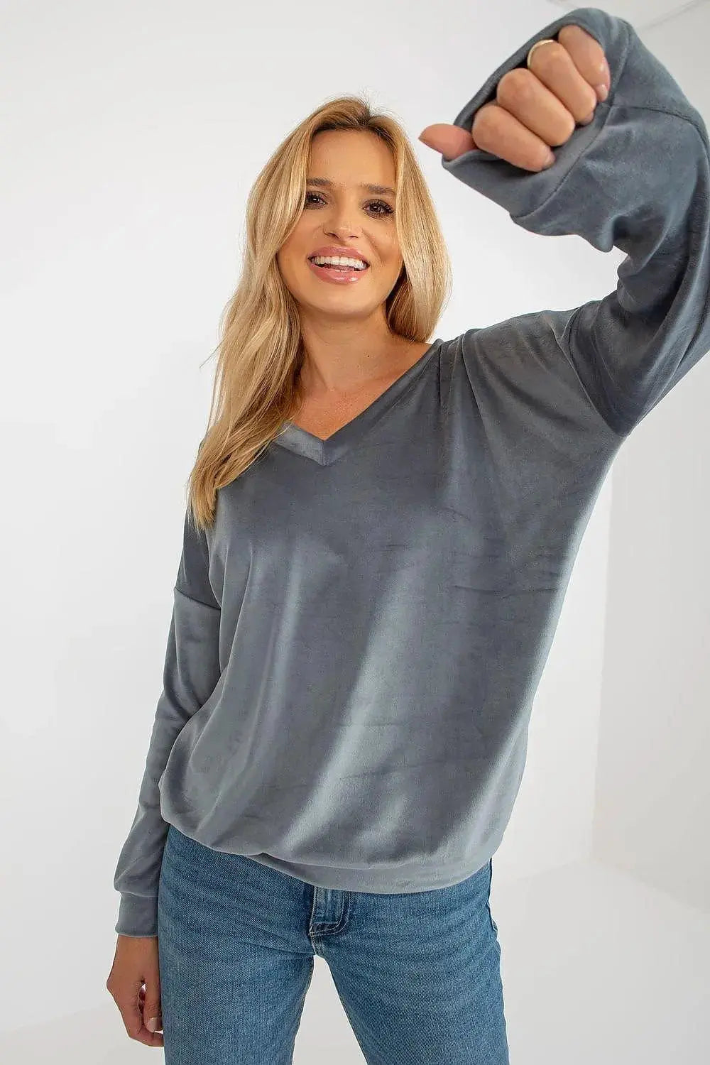 Relevance casual styling velour sweatshirt  Adomoo