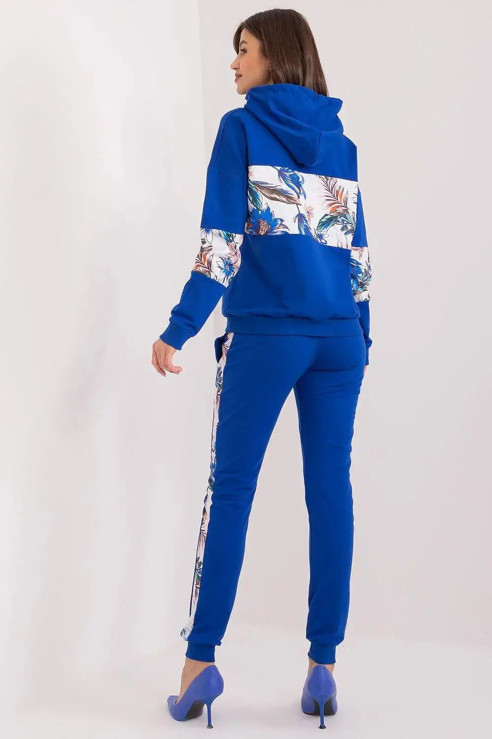 Relevance long-sleeve sweatshirt and hoodie  Adomoo