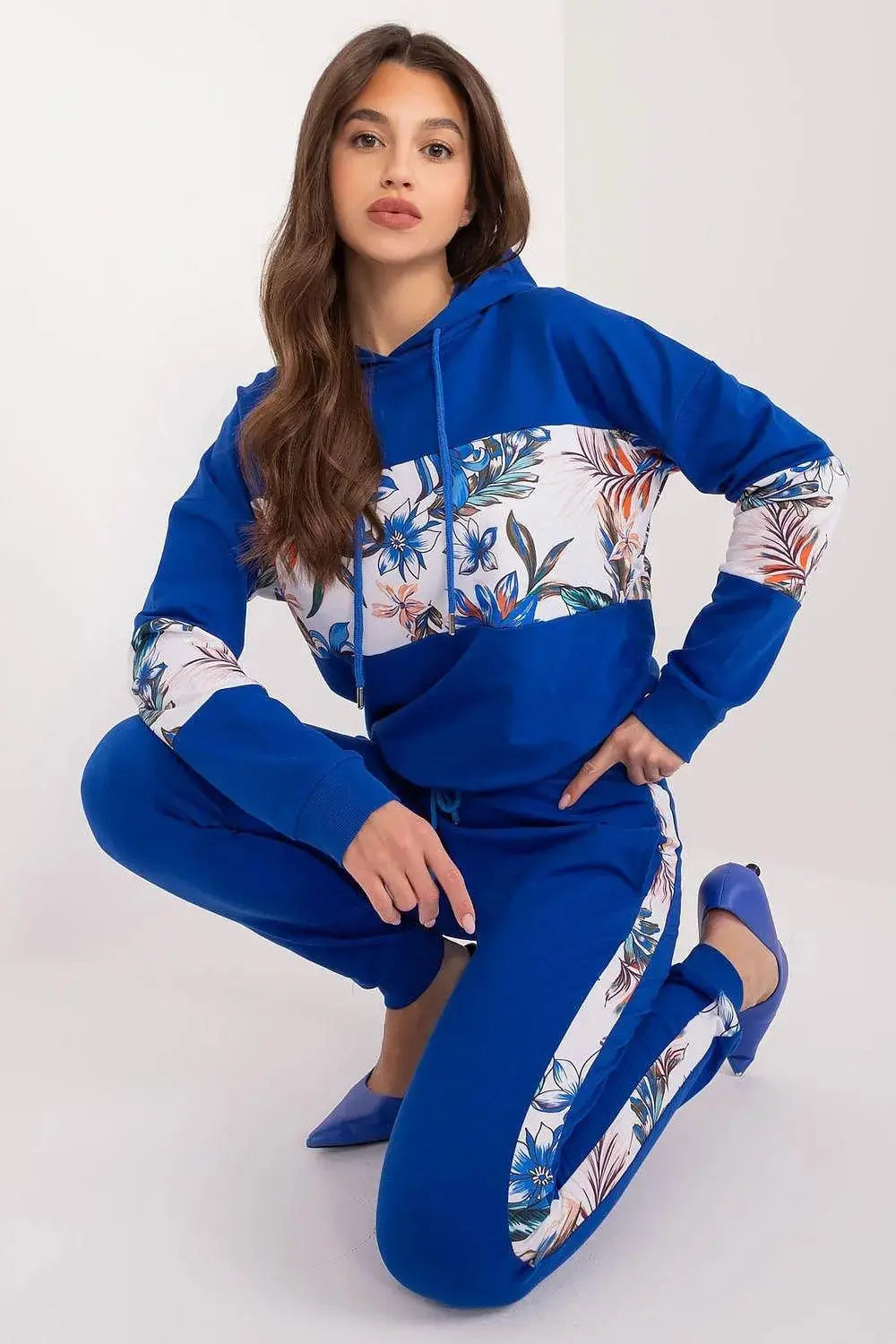 Relevance long-sleeve sweatshirt and hoodie  Adomoo