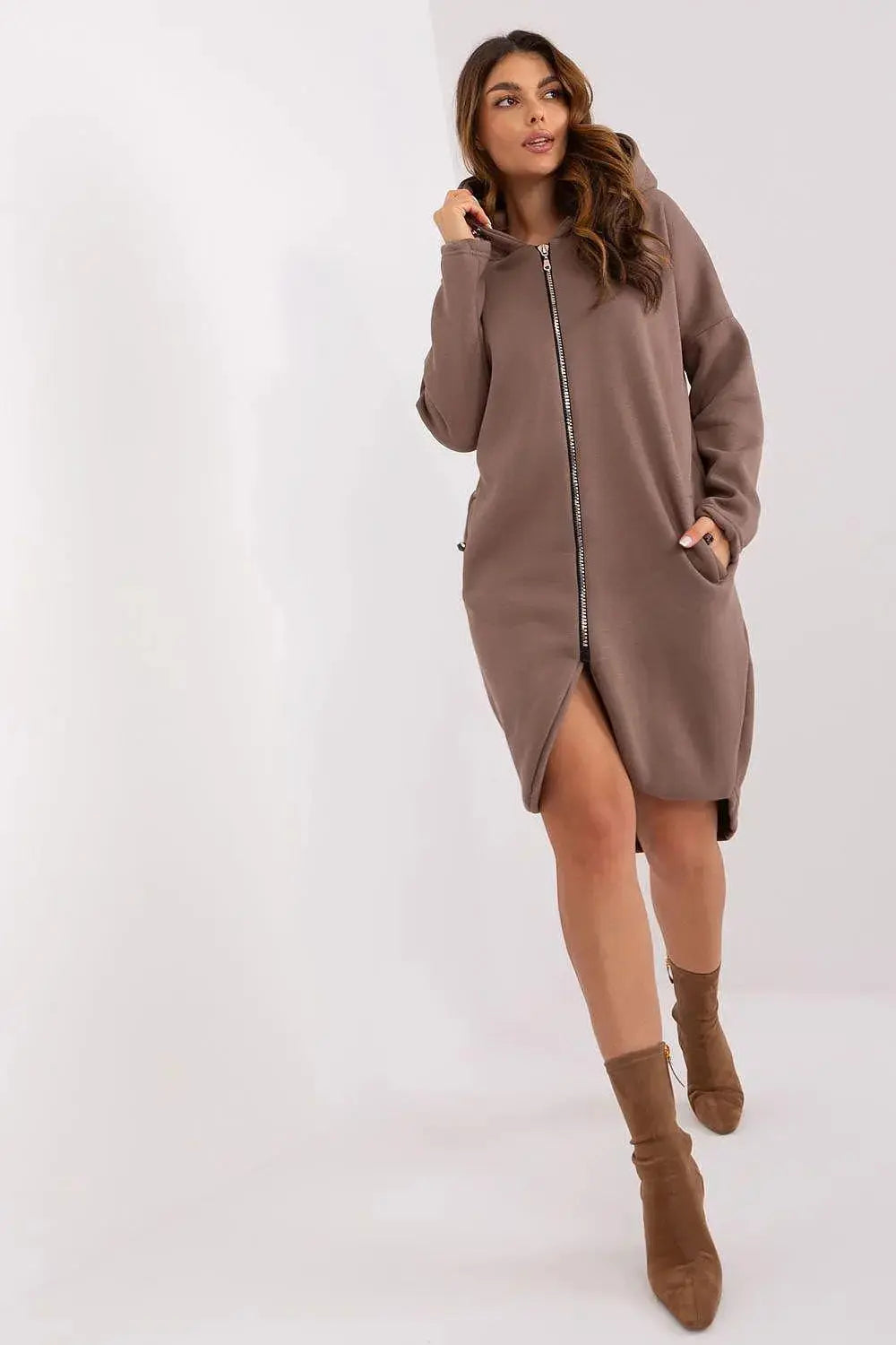 Relevance sporty style extended sweatshirt  Adomoo