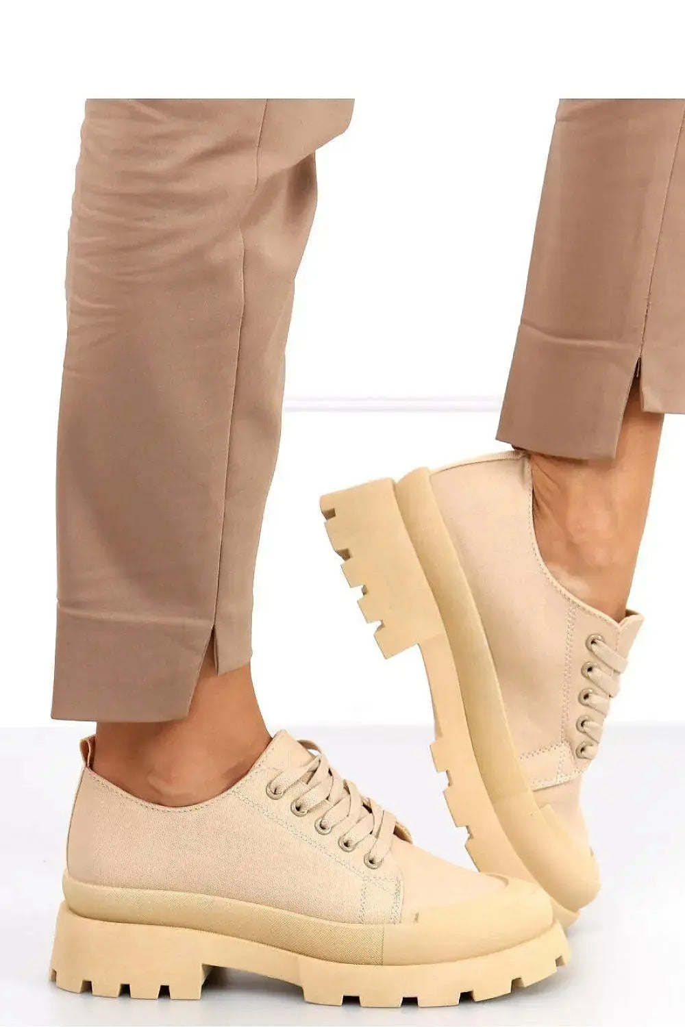 Sneakers model 162825 Inello  Adomoo