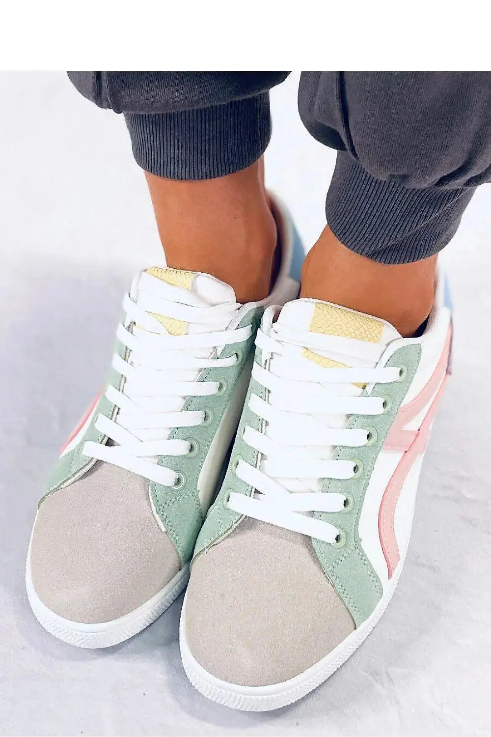 Sneakers model 176143 Inello  Adomoo