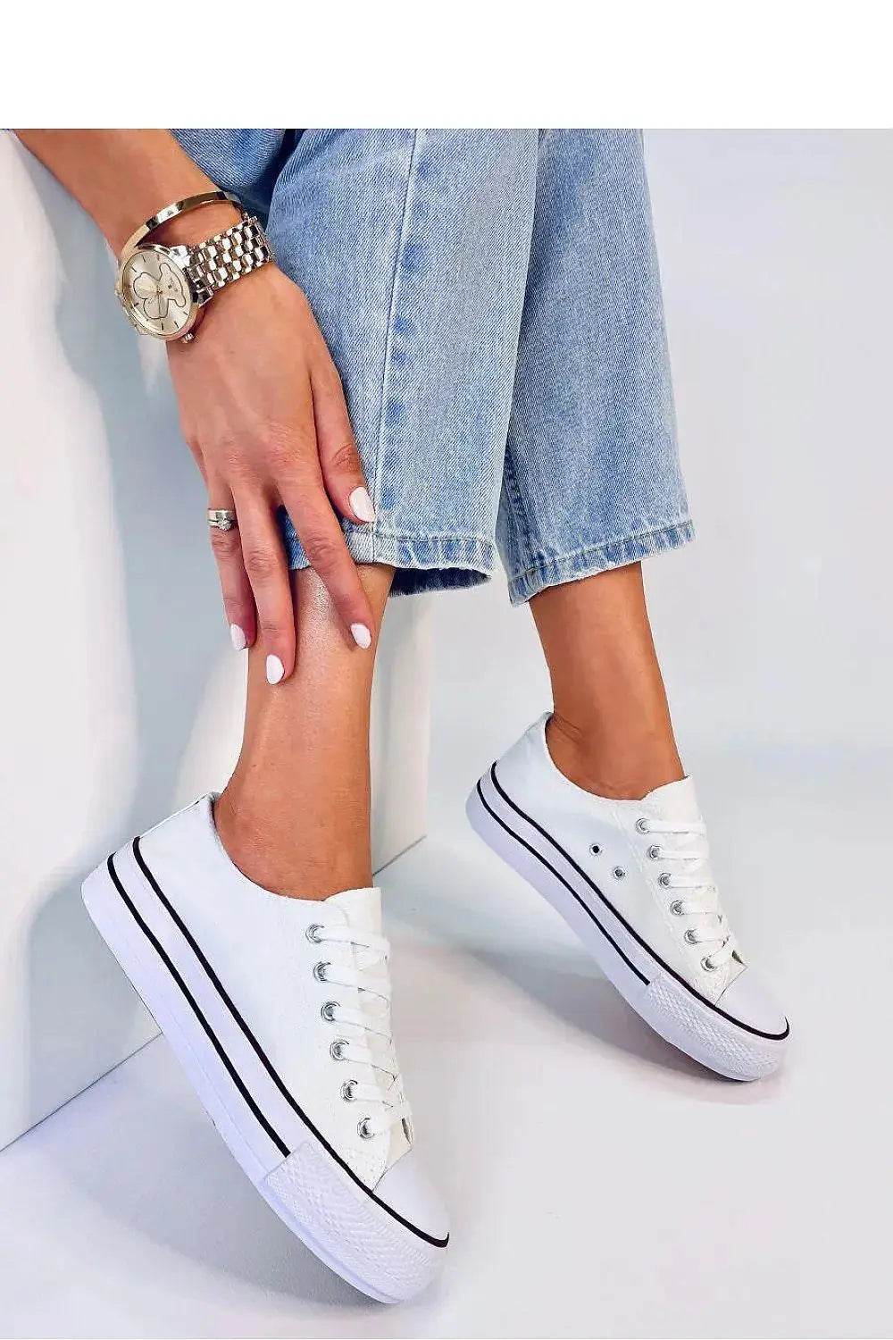 Sneakers model 178739 Inello  Adomoo