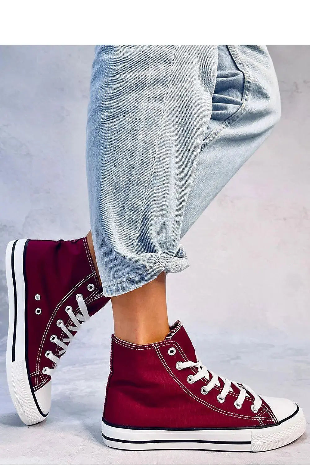 Sneakers model 184564 Inello  Adomoo