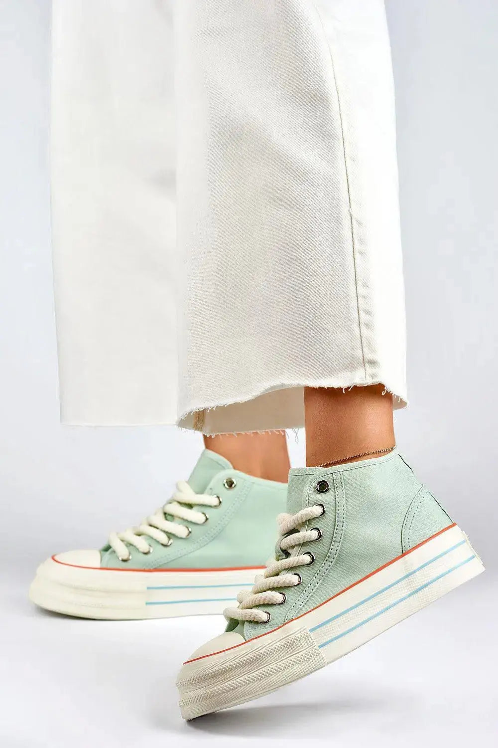 Sneakers model 193748 PRIMO  Adomoo