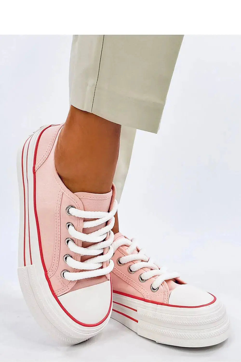 Sneakers model 193874 Inello  Adomoo