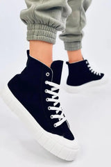 Sneakers model 195529 Inello  Adomoo