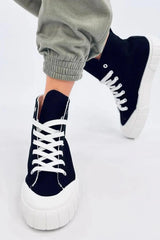 Sneakers model 195529 Inello  Adomoo