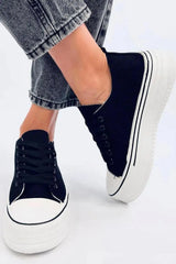 Sneakers model 195621 Inello  Adomoo
