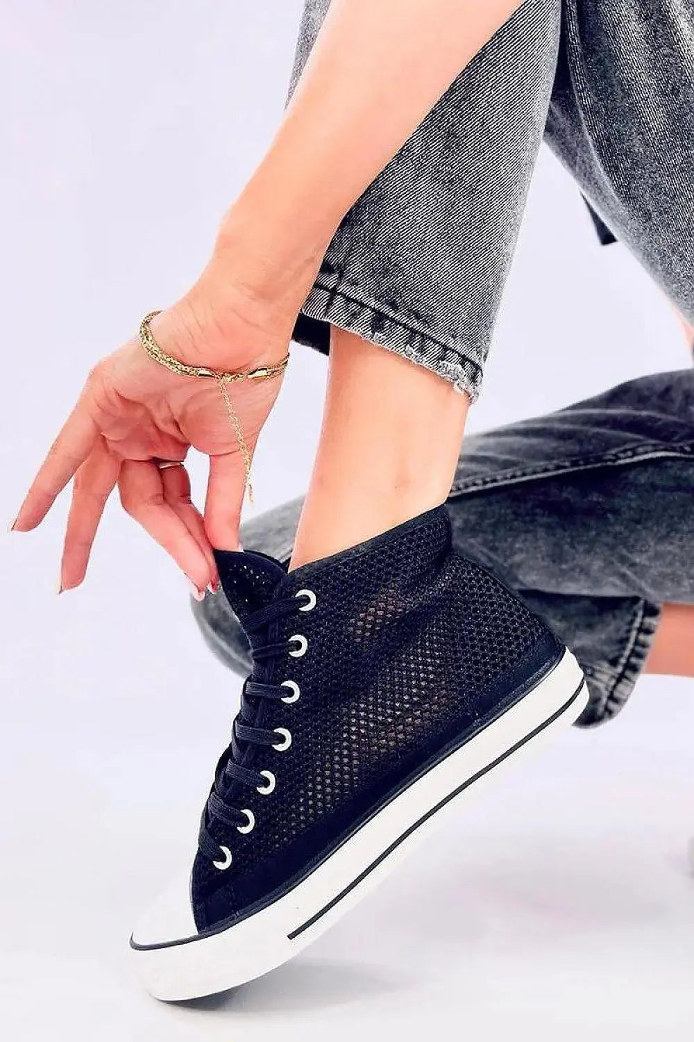 Sneakers model 197281 Inello  Adomoo