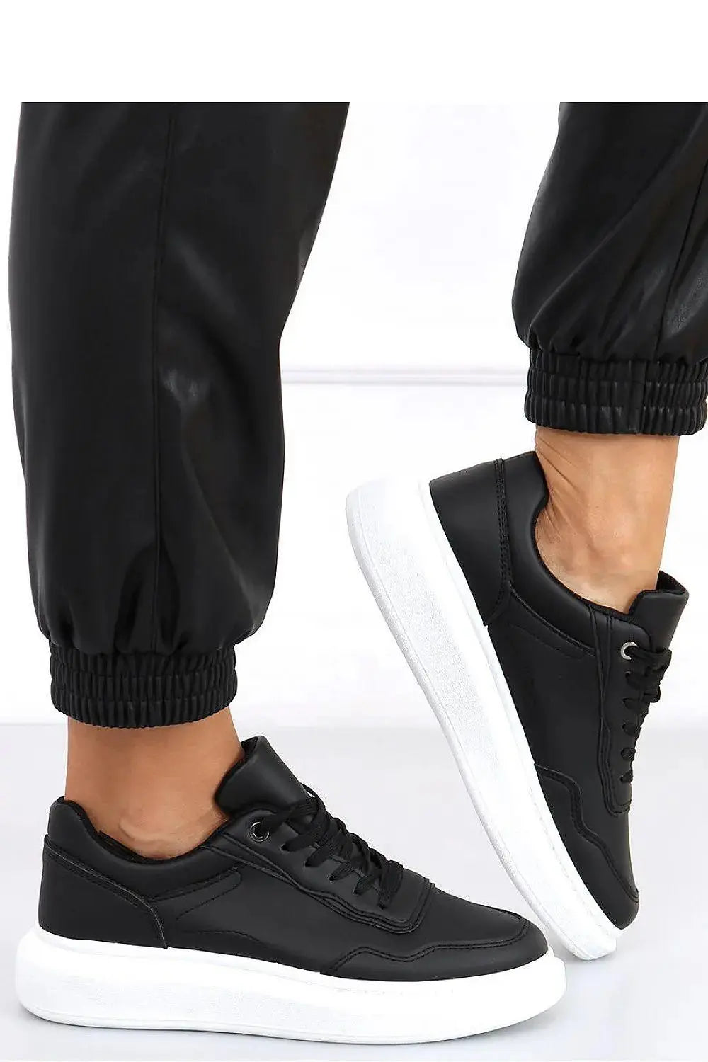 Sport Shoes model 162907 Inello  Adomoo