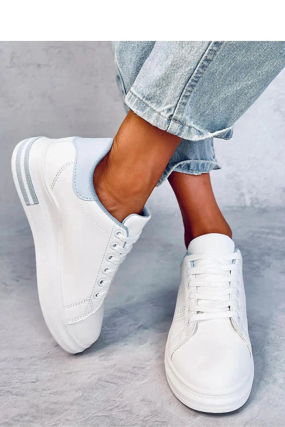 Sport Shoes model 184234 Inello  Adomoo