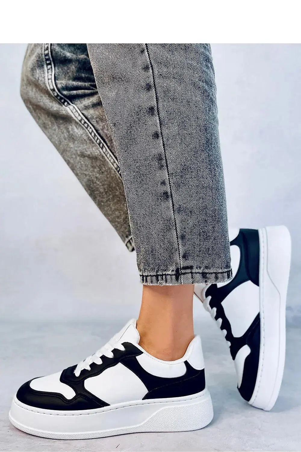 Sport Shoes model 184238 Inello  Adomoo