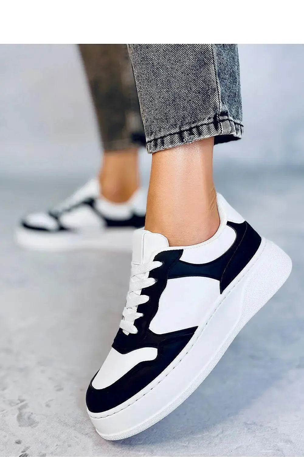 Sport Shoes model 184238 Inello  Adomoo