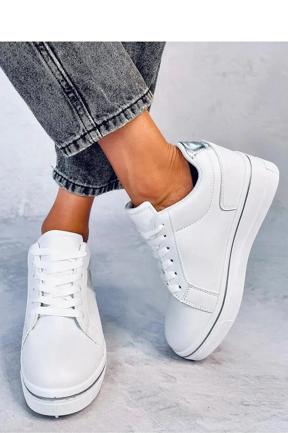 Sport Shoes model 184251 Inello  Adomoo