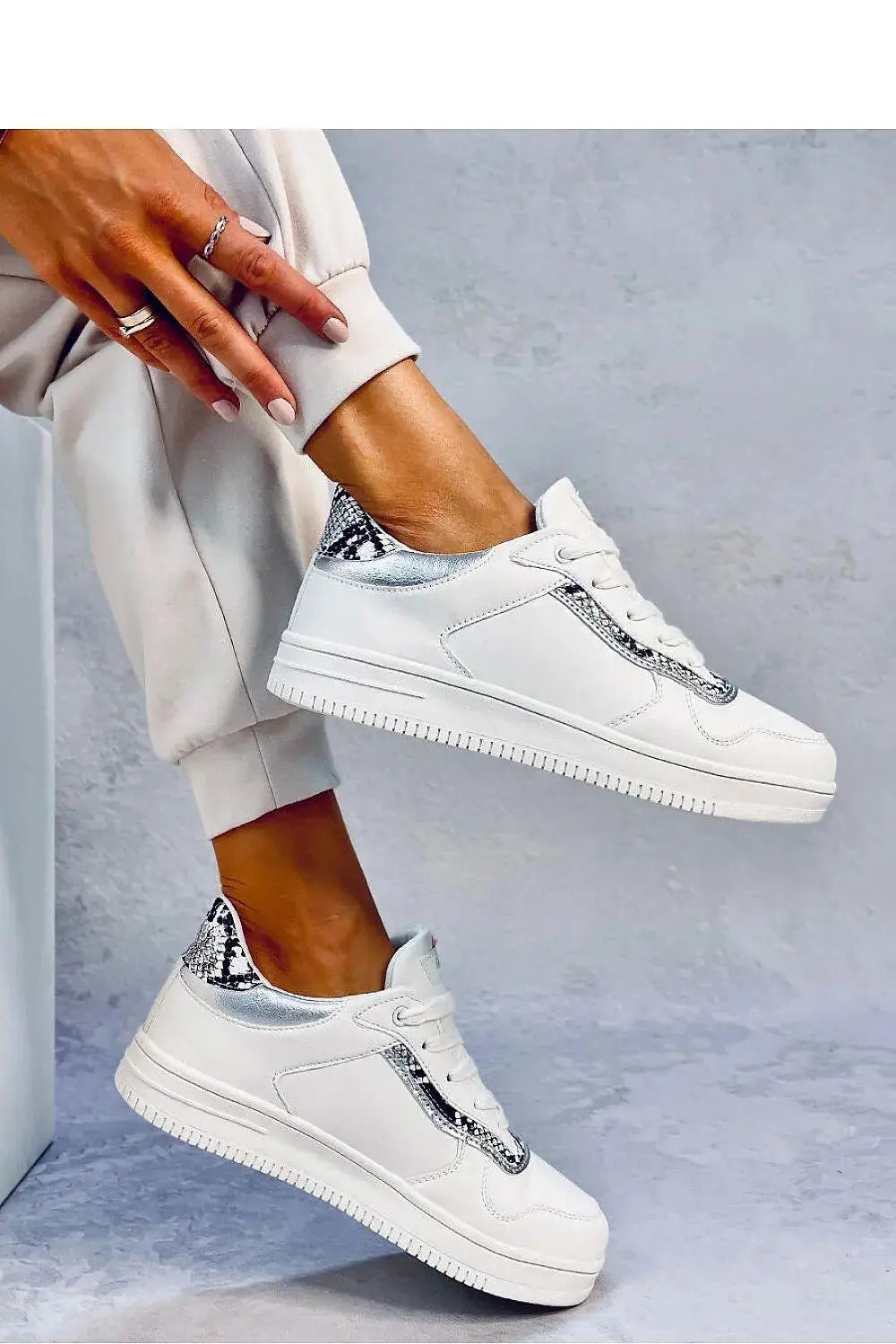 Sport Shoes model 184263 Inello  Adomoo