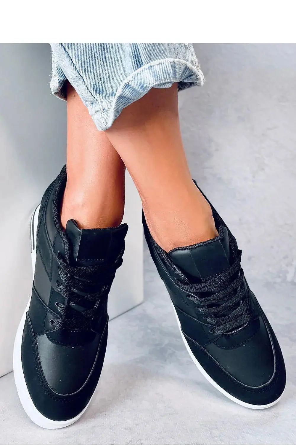 Sport Shoes model 184567 Inello  Adomoo