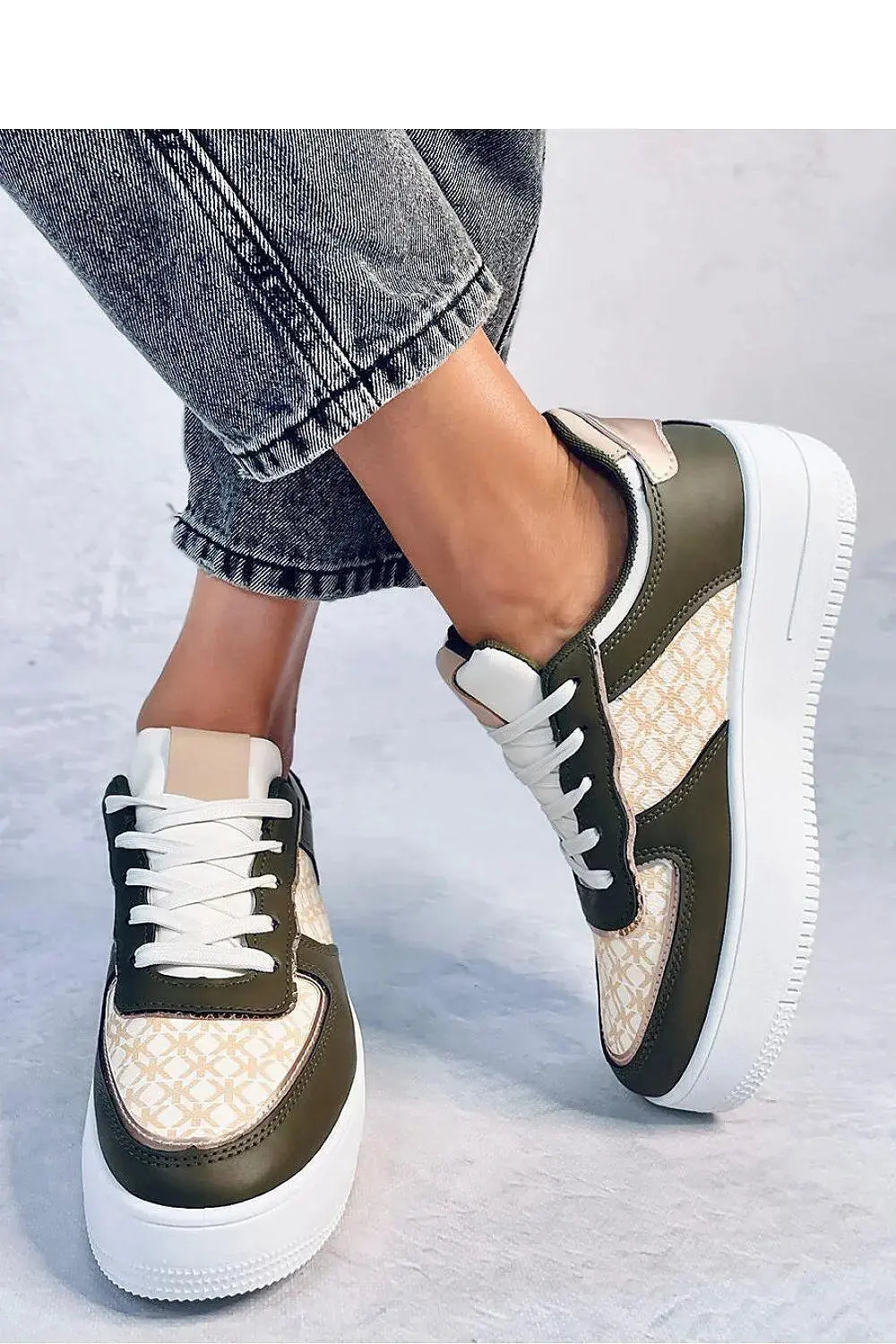 Sport Shoes model 185759 Inello  Adomoo