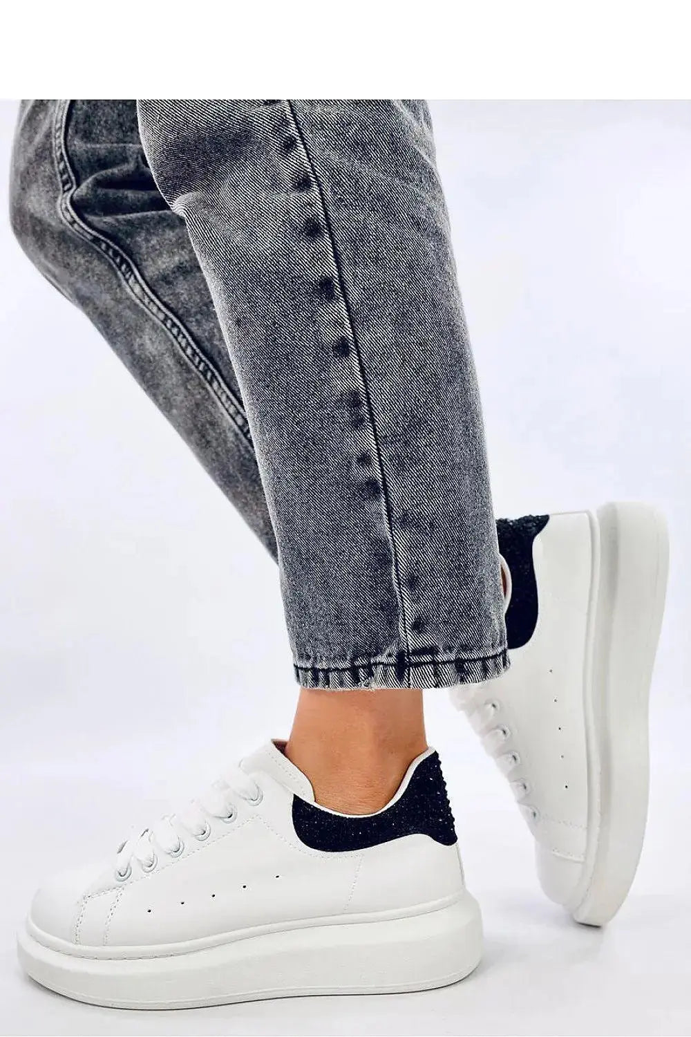 Sport Shoes model 192180 Inello  Adomoo